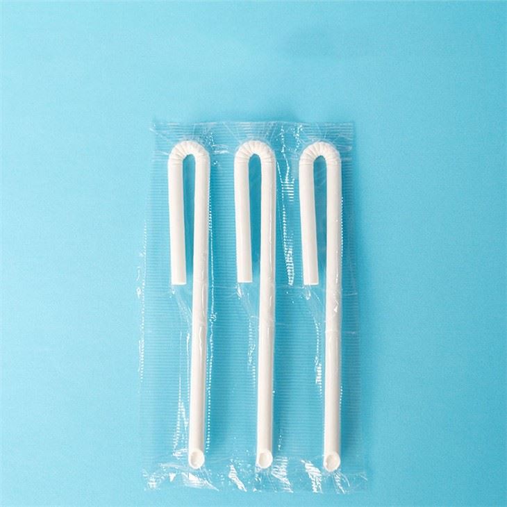 Buigzame papieren rietjes verpakt in plastic
